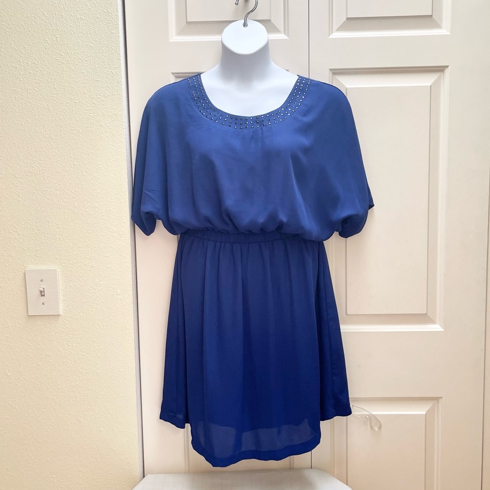 Signify dress